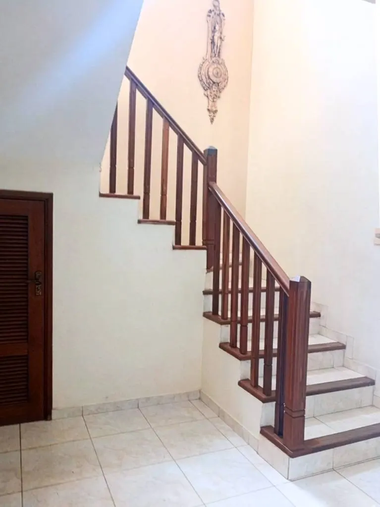 House with independent apartment for sale downtown, 1st ring: foto 7 de 18