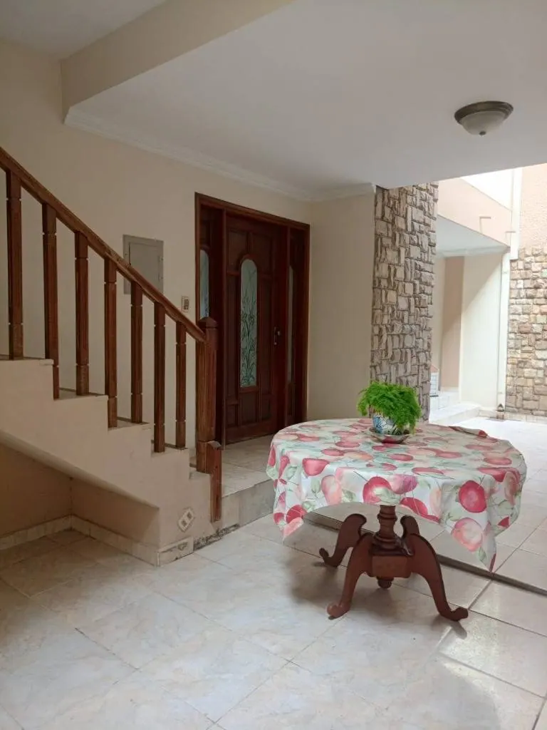 House with independent apartment for sale downtown, 1st ring: foto 12 de 18