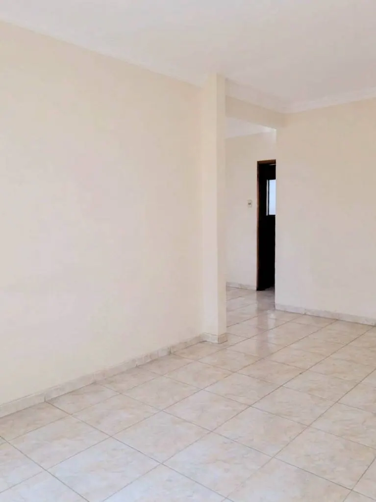House with independent apartment for sale downtown, 1st ring: foto 16 de 18