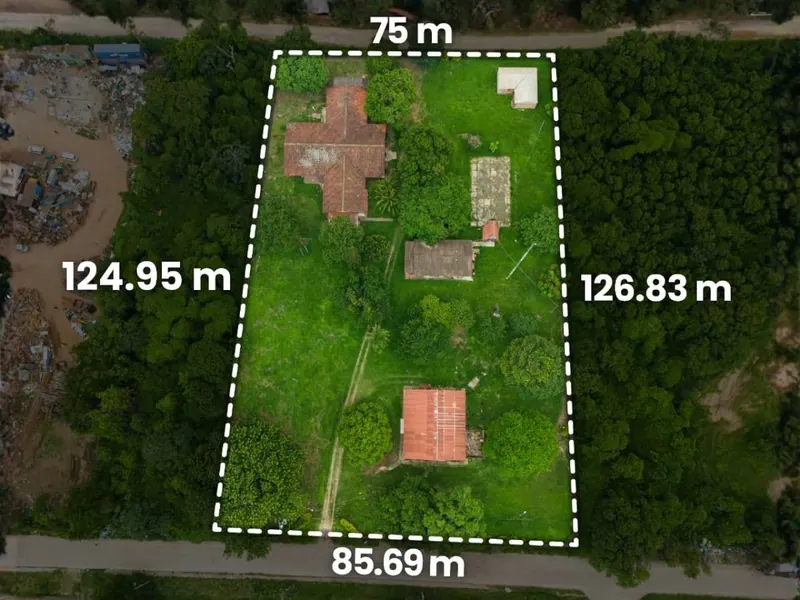 Terreno de 10.127,49 m² de uso mixto en venta en la Zona Sur: foto 3 de 5