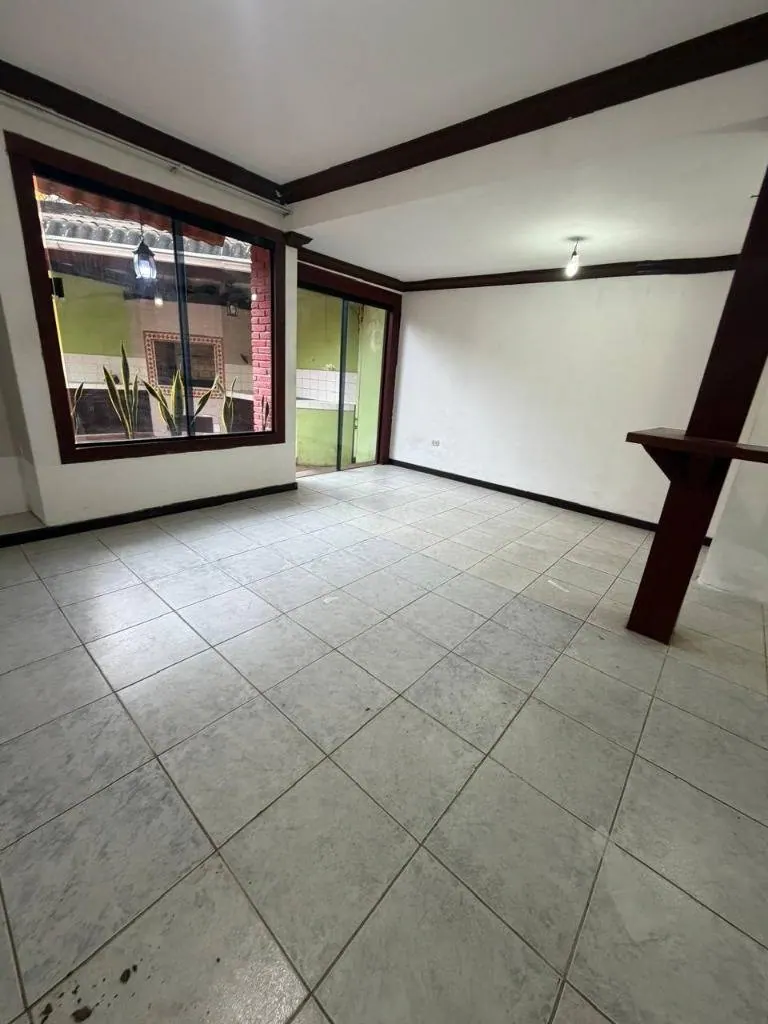 4-bedroom house for sale in the North Zone, 408.18 m² lot: foto 2 de 9