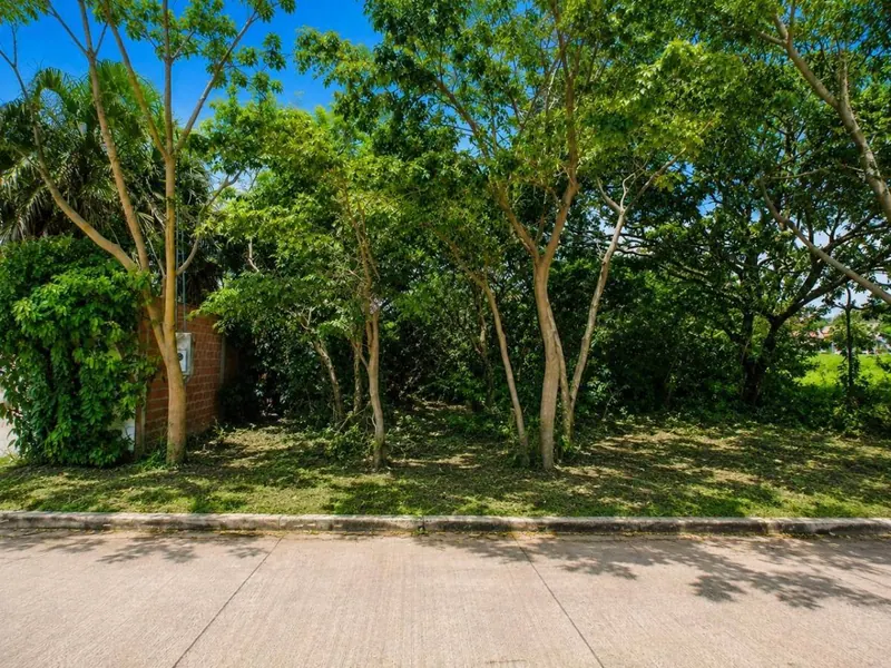 Terreno de 295 m² en venta en la urbanización Tupa Rueté, Zona Este: foto 1 de 6