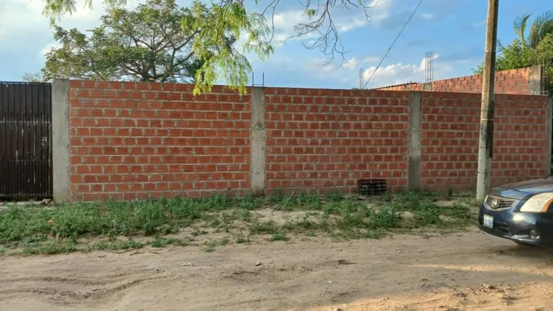 Dos terrenos juntos en esquina en venta en la Zona Sur, 532,75 m²: foto 3 de 10