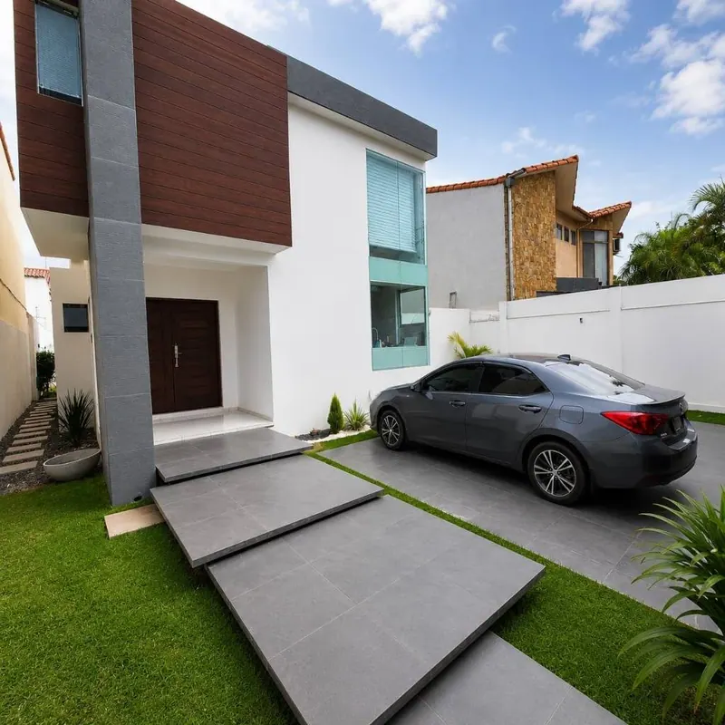 Casa de 3 dormitorios con piscina en venta en la Zona Norte: foto 1 de 11