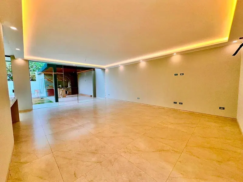 4-bedroom house with pool for sale in Lomas del Urubó: foto 3 de 16