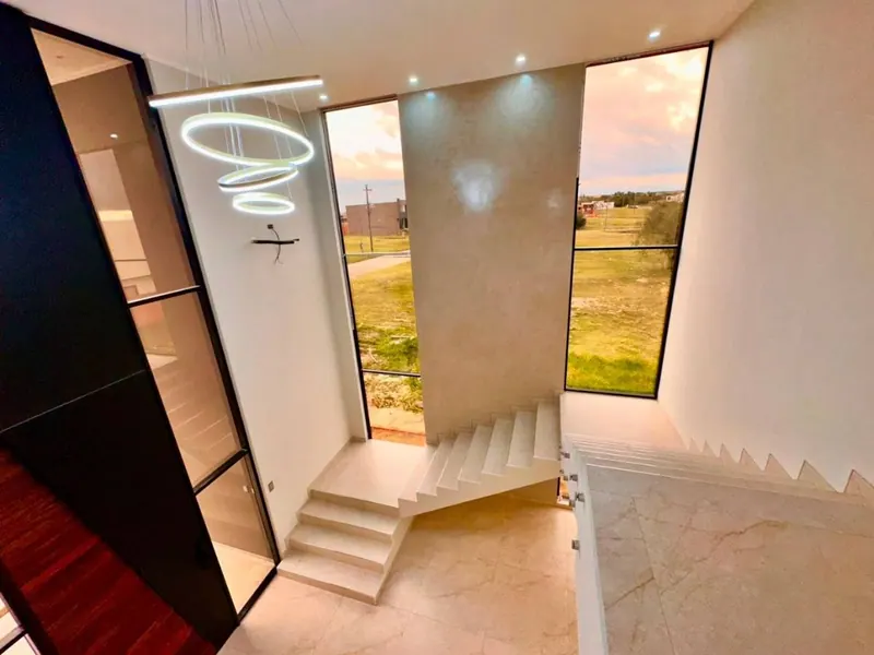4-bedroom house with pool for sale in Lomas del Urubó: foto 14 de 16