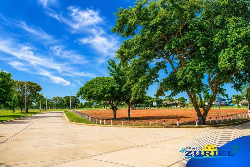 Terreno de 300 m² en venta en el Complejo Acuático Zuriel, Cotoca: foto 11 de 15