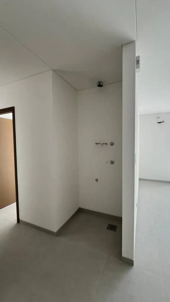 Departamento de 2 dormitorios en venta en Uptown Drei, Equipetrol: foto 5 de 13