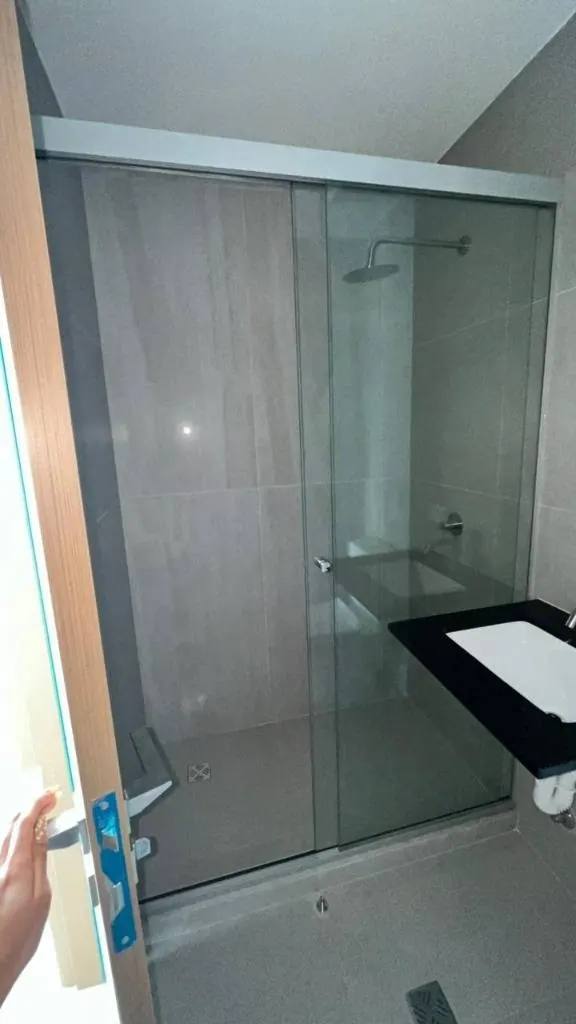 Departamento de 2 dormitorios en venta en Uptown Drei, Equipetrol: foto 10 de 13