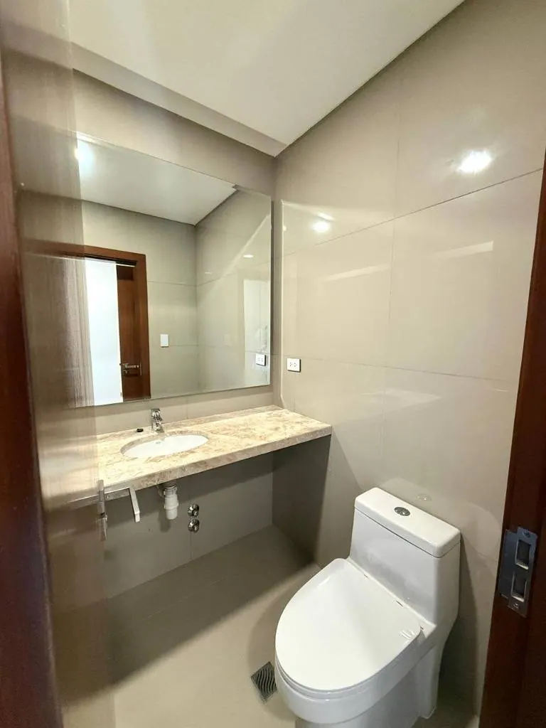 Penthouse amoblado de 3 dormitorios en venta en IN Towers, Urubó: foto 14 de 40