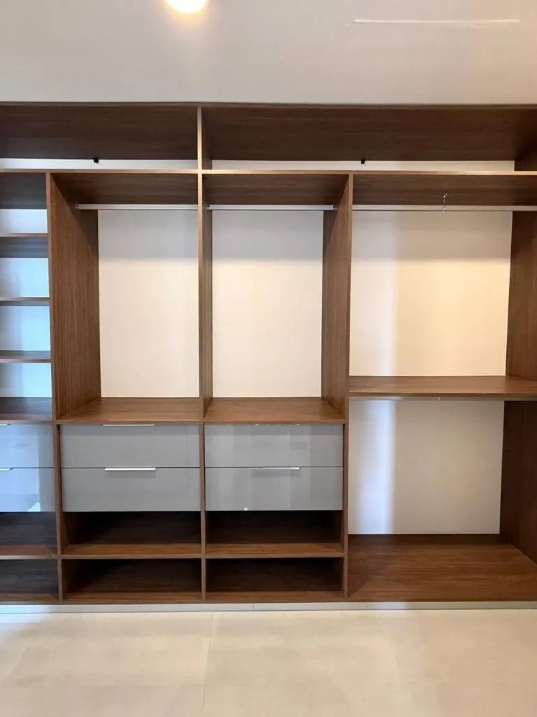 Penthouse amoblado de 3 dormitorios en venta en IN Towers, Urubó: foto 21 de 40