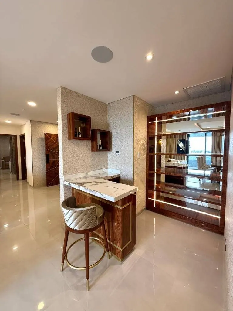 Penthouse amoblado de 3 dormitorios en venta en IN Towers, Urubó: foto 28 de 40