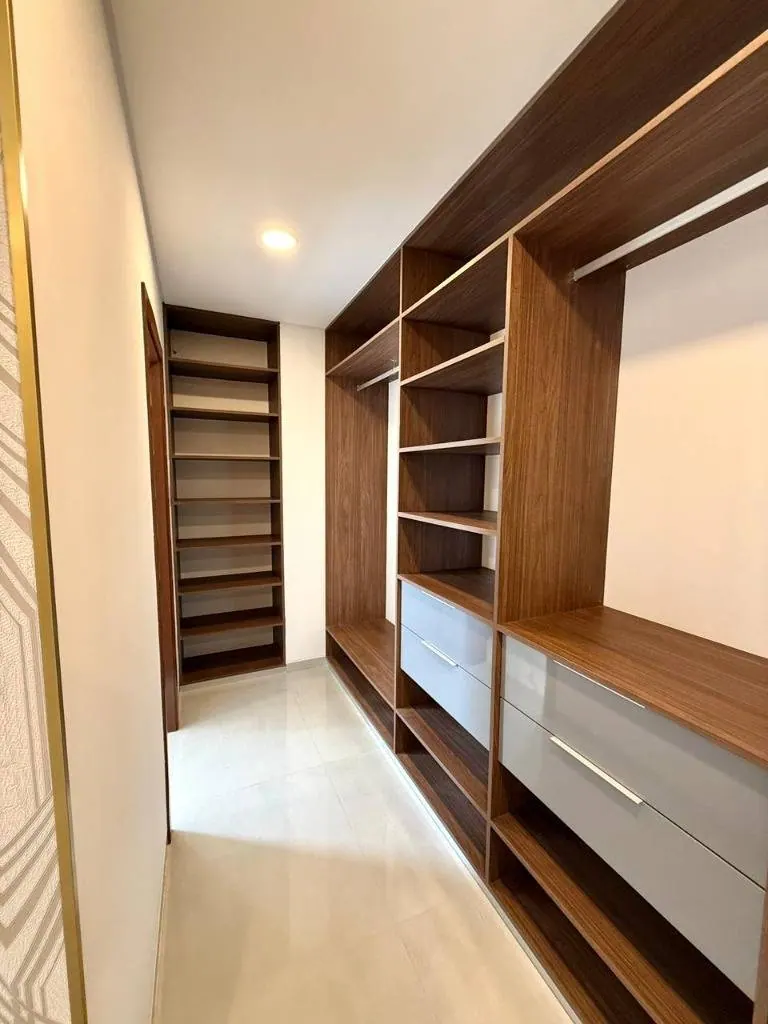 Penthouse amoblado de 3 dormitorios en venta en IN Towers, Urubó: foto 30 de 40