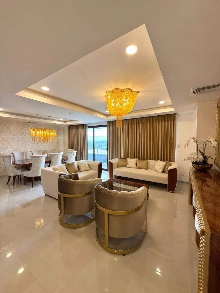 Penthouse amoblado de 3 dormitorios en venta en IN Towers, Urubó: foto 38 de 40