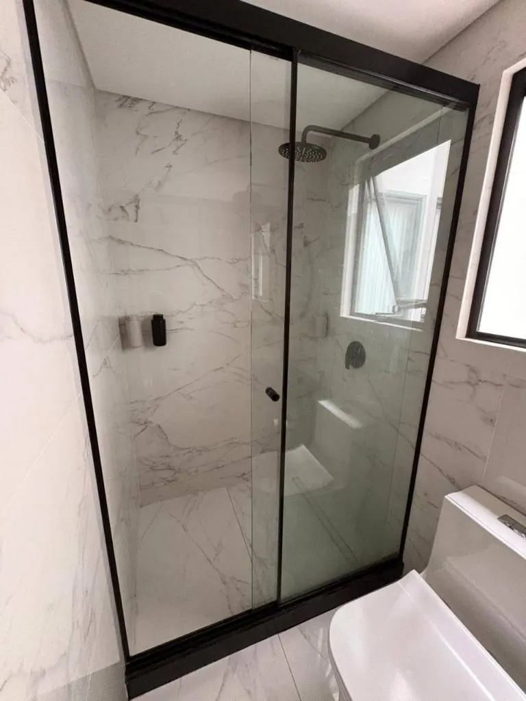 Departamento de 2 dormitorios en venta en Luxe Suites, Equipetrol: foto 7 de 10