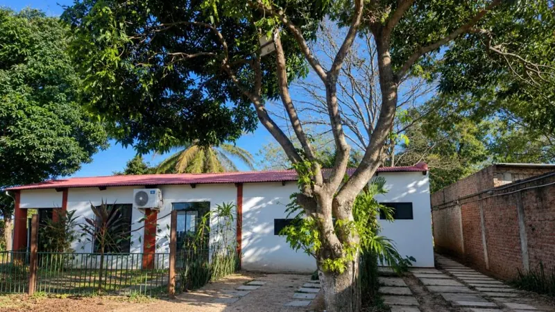 Terreno con 4 unidades habitacionales en venta en la Zona Norte: foto 4 de 10