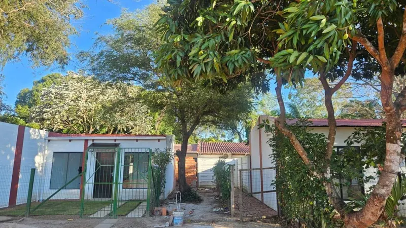 Terreno con 4 unidades habitacionales en venta en la Zona Norte: foto 5 de 10