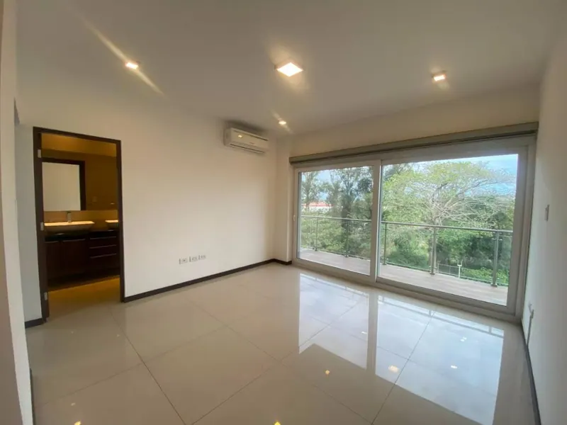 Departamento dúplex de 4 dormitorios en venta en la Zona Norte: foto 7 de 28