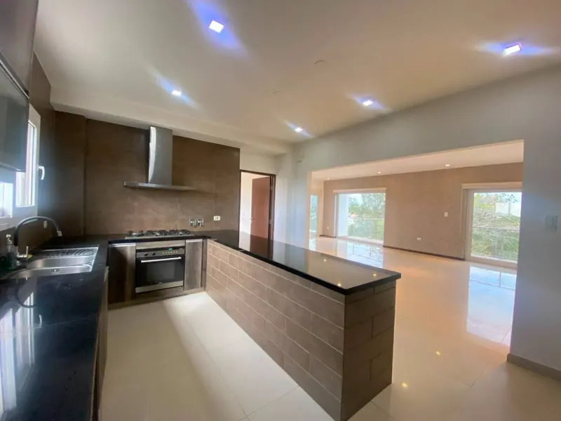 Departamento dúplex de 4 dormitorios en venta en la Zona Norte: foto 13 de 28