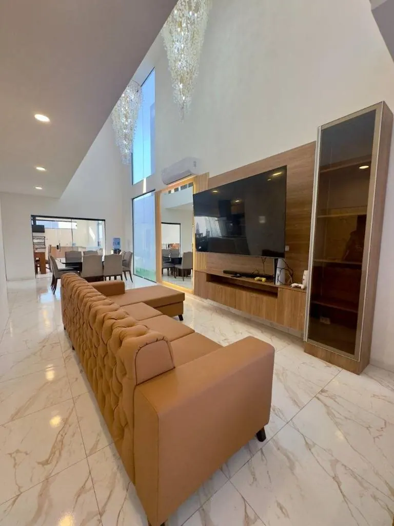 5-bedroom furnished house for sale in Mar Adentro, Urubó: foto 2 de 12