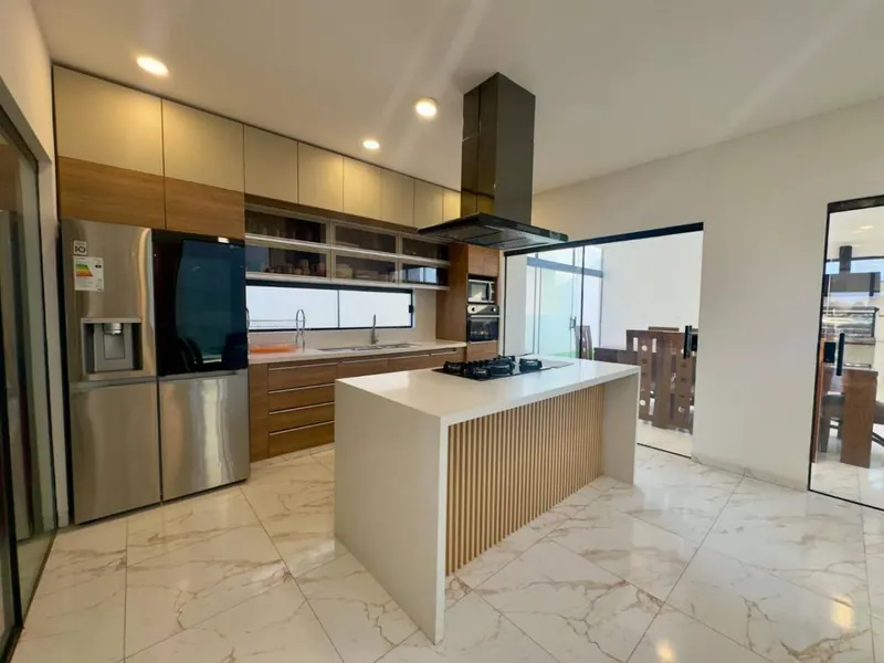 5-bedroom furnished house for sale in Mar Adentro, Urubó: foto 5 de 12