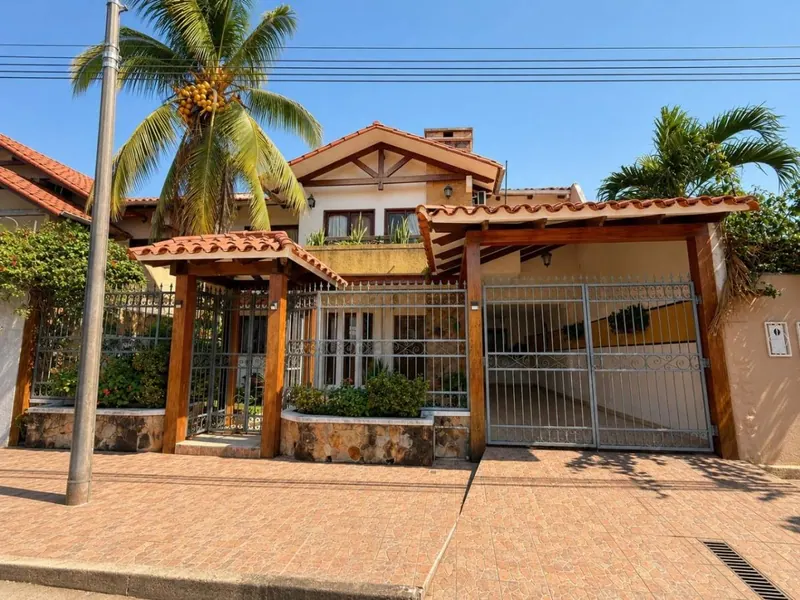 Casa de 4 dormitorios en venta en el Barrio Petrolero, Zona Sur: foto 1 de 12