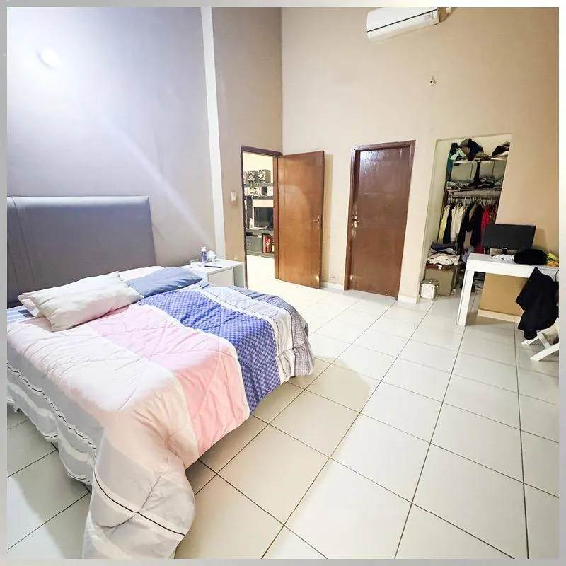 Casa con dos viviendas independientes en venta en la Zona Este: foto 5 de 9