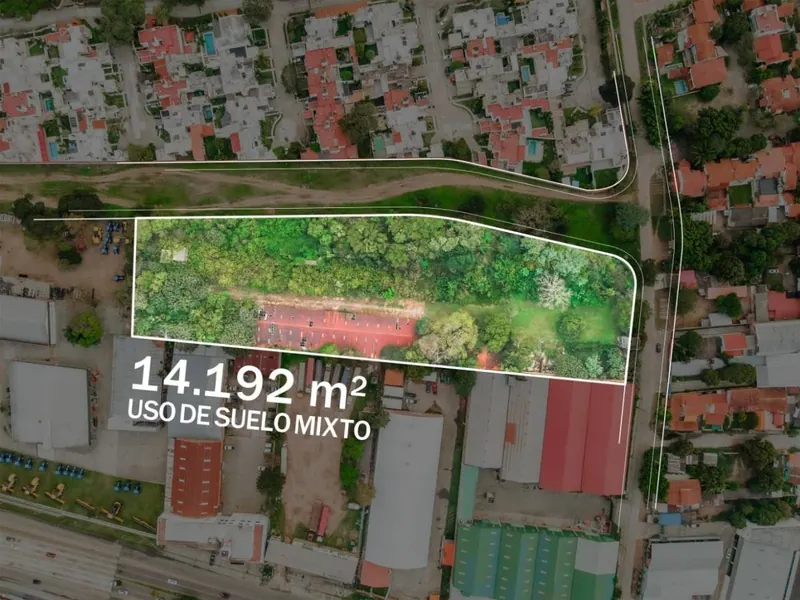 Terreno de 14.192 m² en venta en la Av. Banzer, 7mo anillo: foto 2 de 5