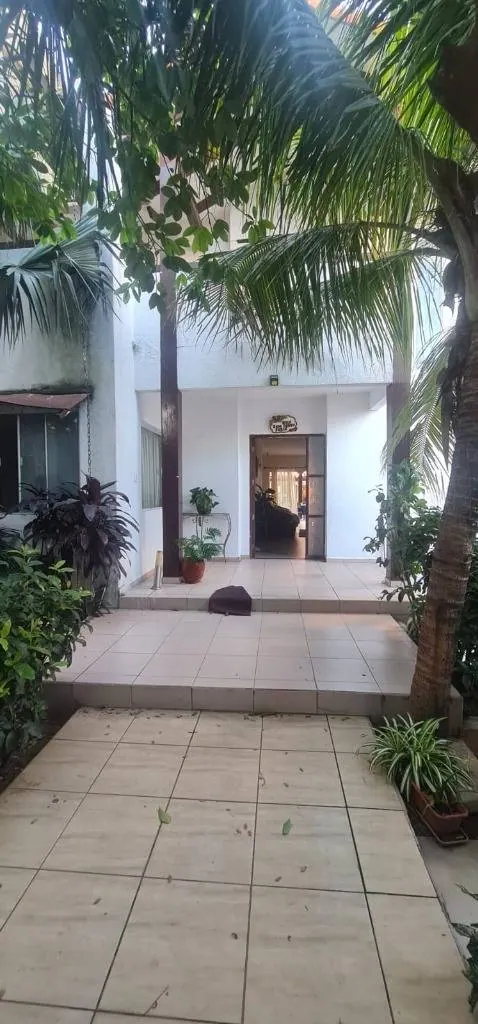 Casa de 4 dormitorios en venta en la Zona Norte, 360 m² construidos: foto 2 de 8