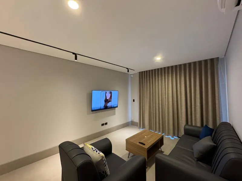Departamento amoblado de 2 dormitorios en alquiler en Mare, Equipetrol: foto 4 de 14