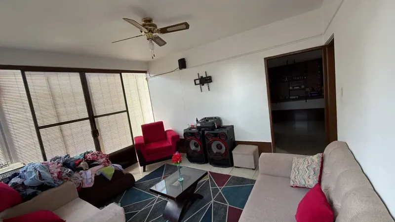 Casa en esquina en venta en la Zona Este con departamentos y galpón: foto 4 de 5