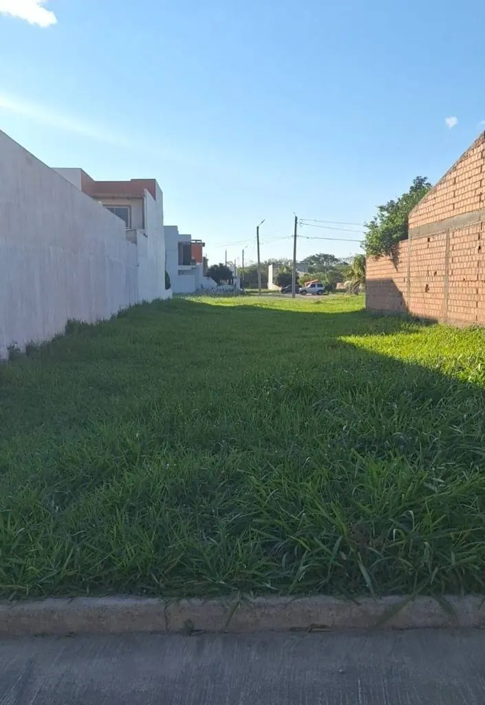 280 m² lot for sale in the Kerana 1 gated community, East Zone: foto 1 de 1
