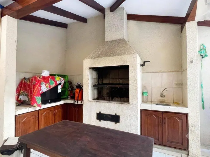 Casa de 425 m² en venta sobre la av. Grigotá, barrio El Pary: foto 7 de 9