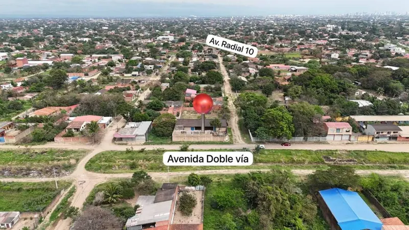 Corner lot of 621 m² for sale on an avenue in the East Zone