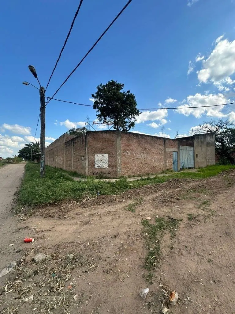 Terreno en esquina de 621 m² con galpón en venta en la Zona Este: foto 6 de 6