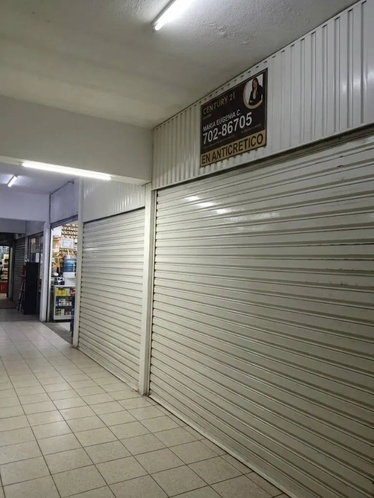 Local comercial en anticrético en el Centro Comercial Mutualista