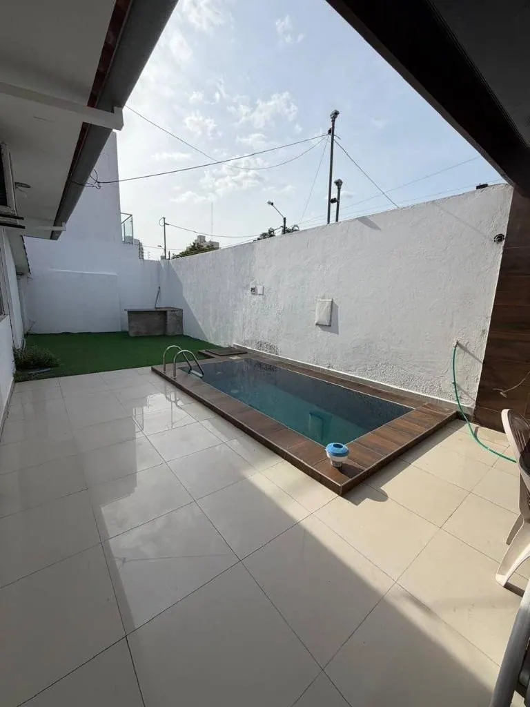 Casa de 4 dormitorios en anticrético en la Av. Mutualista, Zona Norte: foto 9 de 13