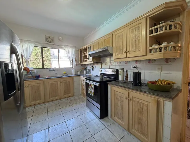 Casa de 3 dormitorios con piscina en venta en el barrio Las Palmas: foto 11 de 13