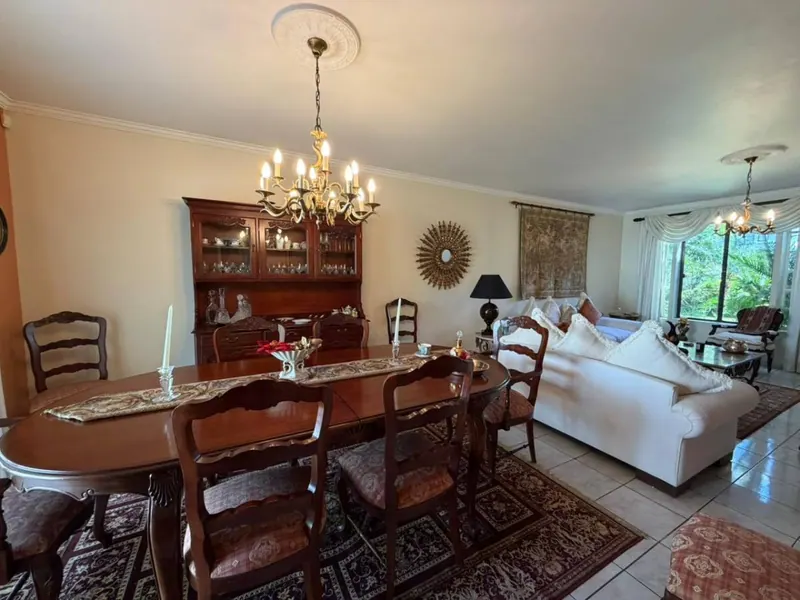 Casa de 3 dormitorios con piscina en venta en el barrio Las Palmas: foto 13 de 13