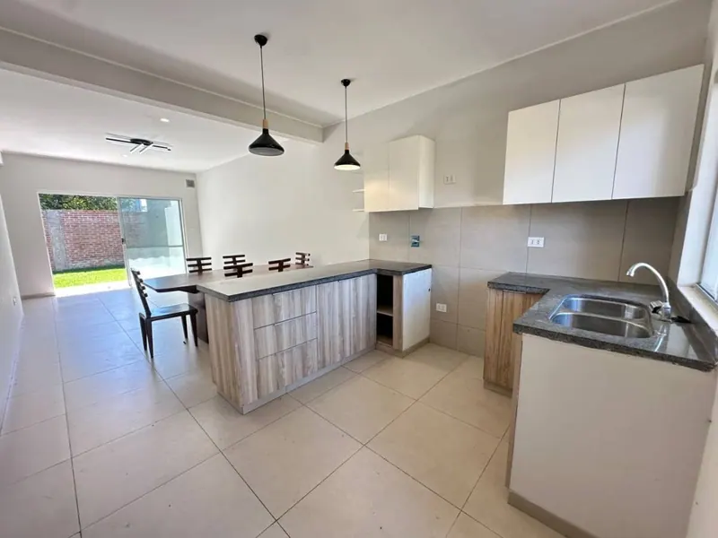 Casa de 3 dormitorios en venta en Valle Sánchez, Warnes: foto 7 de 21
