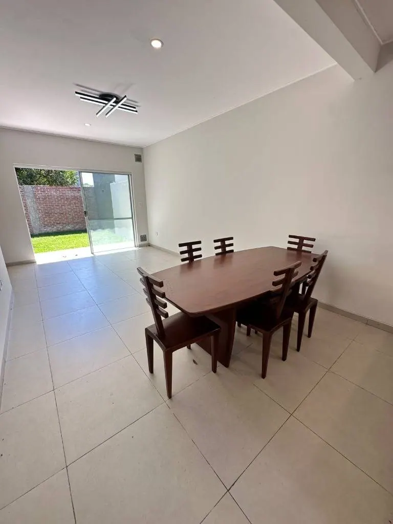 Casa de 3 dormitorios en venta en Valle Sánchez, Warnes: foto 8 de 21
