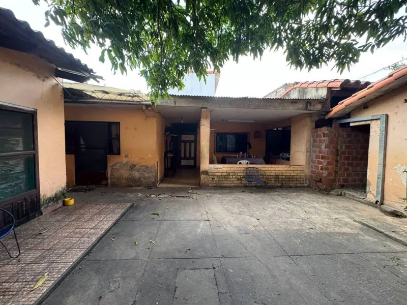 House for sale 1½ blocks from the 2nd ring, 442.72 m² lot: foto 9 de 12