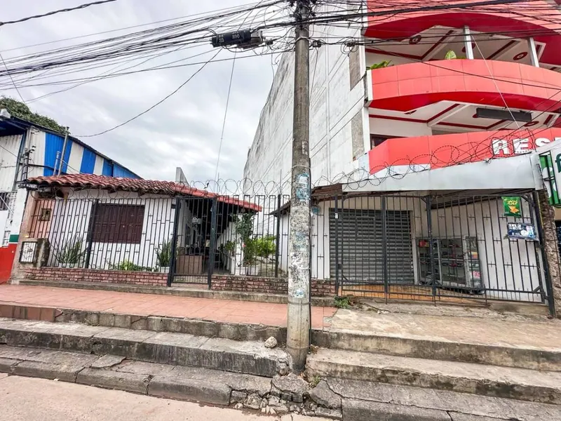 780 m² commercial lot for sale on Av. Interbimodal: foto 1 de 21