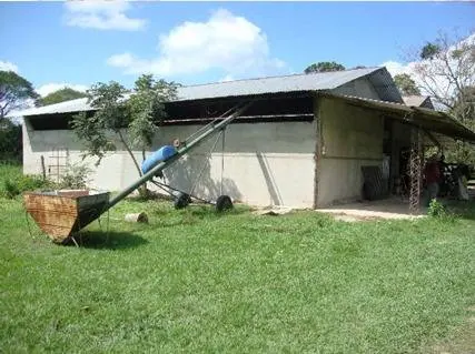 11-hectare poultry farm for sale in Portachuelo: foto 2 de 3