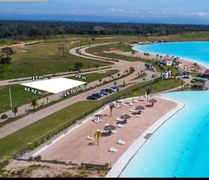 Terreno de 928,35 m² en venta en Playa Turquesa, Urubó: foto 1 de 8
