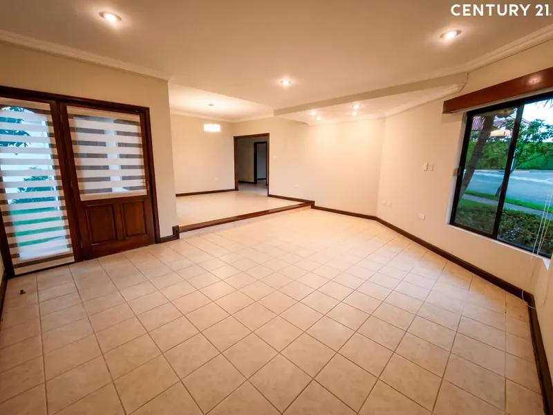 3-bedroom house for sale in the Ciudad Jardín gated community: foto 21 de 39