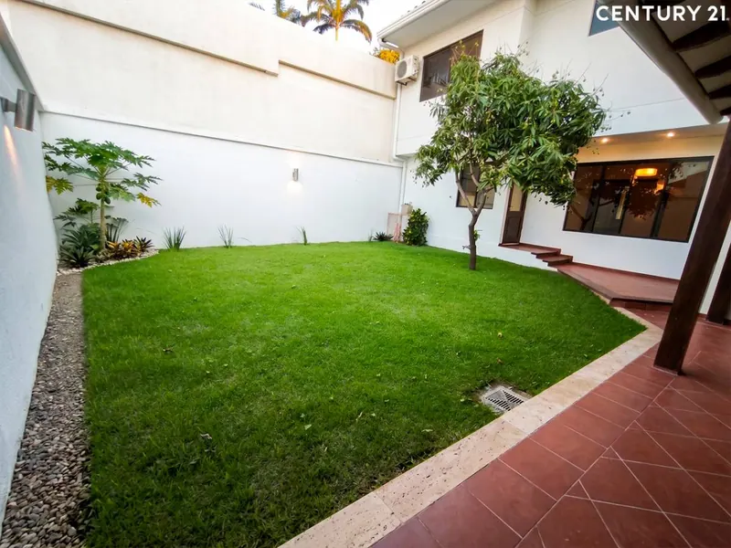 3-bedroom house for sale in the Ciudad Jardín gated community: foto 29 de 39