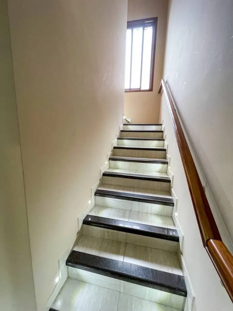 Departamento dúplex amoblado de 3 dormitorios en alquiler, Zona Este: foto 11 de 19
