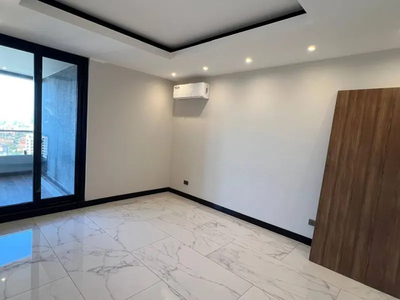 Departamento de 2 dormitorios en venta en Sky Moon, Equipetrol Norte: foto 7 de 16
