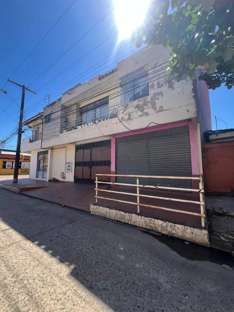 Corner commercial space for rent on an avenue in the South Zone: foto 1 de 4